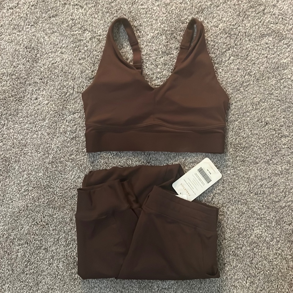 Fabletics Jogger/Bra Set